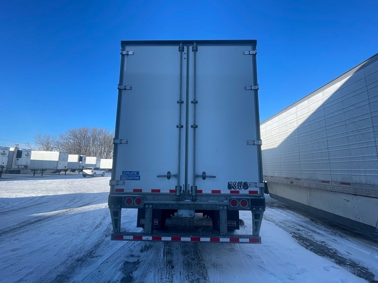 2023-stoughton-trailer-image-2