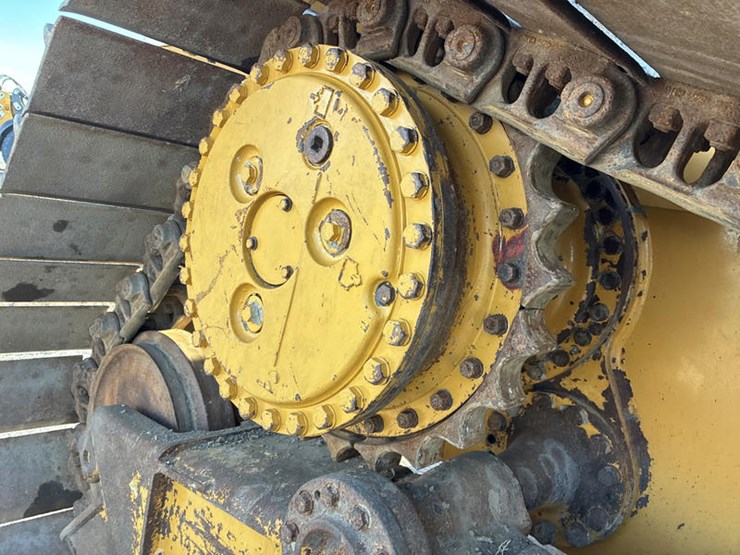 2016-caterpillar-d6n-lgp-image-43