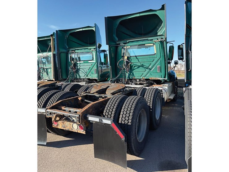 2015-international-prostar-image-3