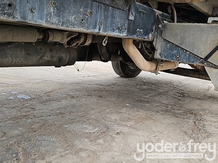 2007-sterling-lt7500-image-9