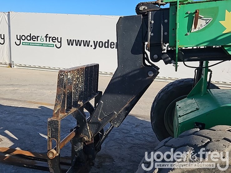 2016-sky-trak-6036-image-18