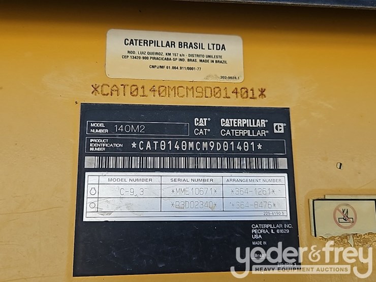 2013-caterpillar-140m2-image-34