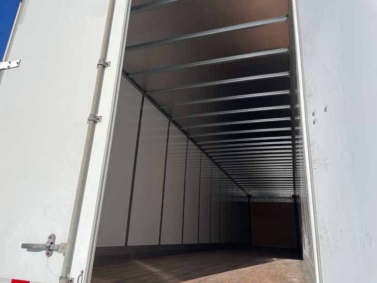 2023-stoughton-trailer-image-32