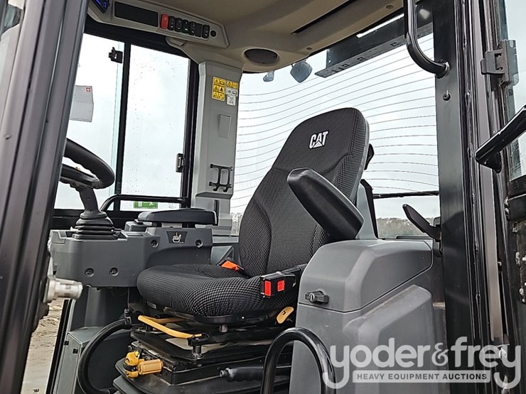 2023-caterpillar-908-image-24