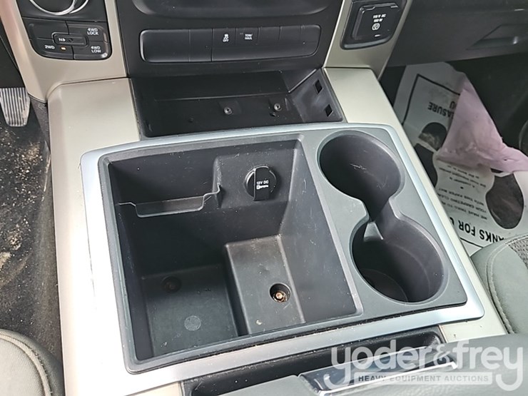 2014-dodge-ram-1500-image-28