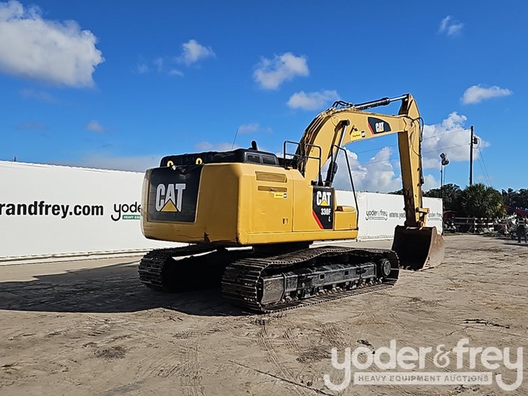 2017-caterpillar-330fl-image-5