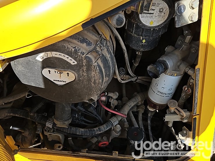 2022-komatsu-d61px-24-image-27