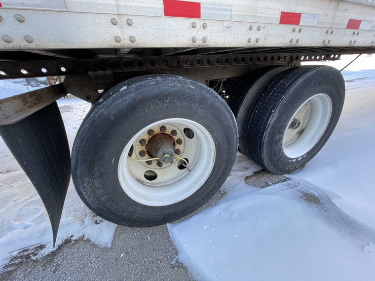 2023-stoughton-trailer-image-24