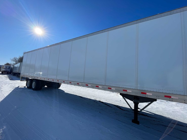 2023-stoughton-trailer-image-5