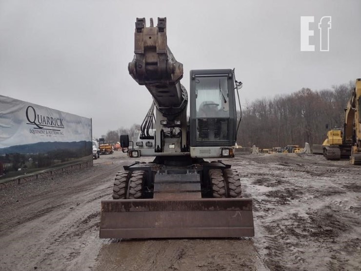 2005-gradall-xl3300-image-2