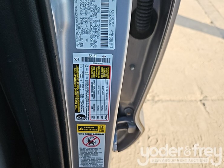 2013-toyota-tundra-image-29