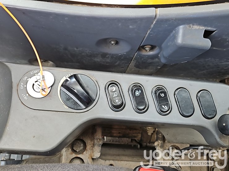 2019-komatsu-pc390-lci-11-image-40