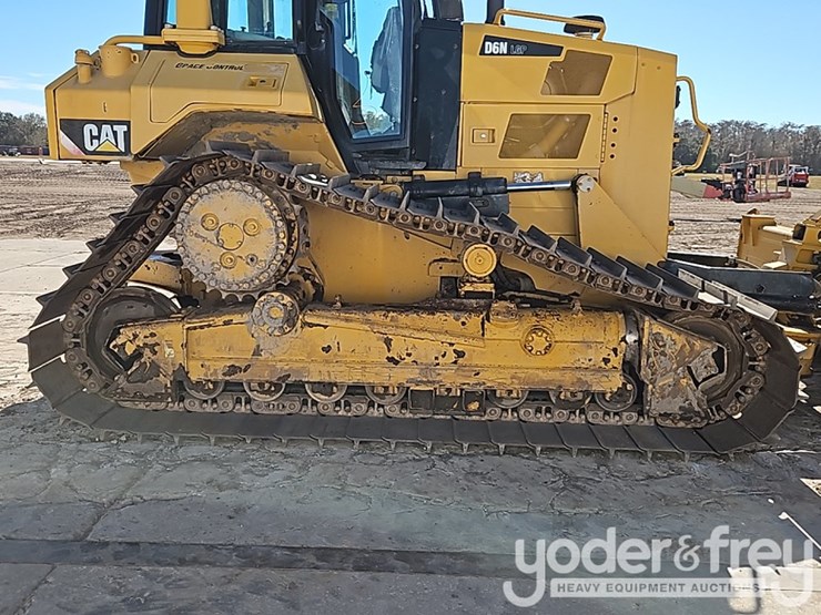 2018-caterpillar-d6n-image-8