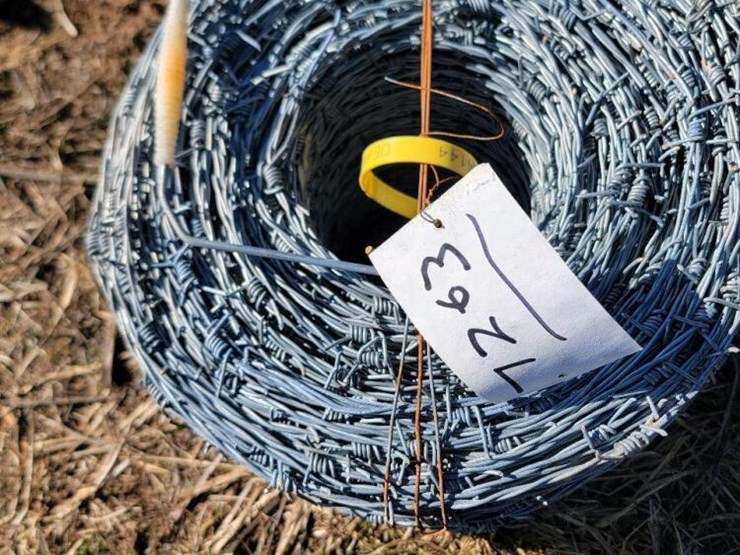roll-of-barbed-wire-image-1