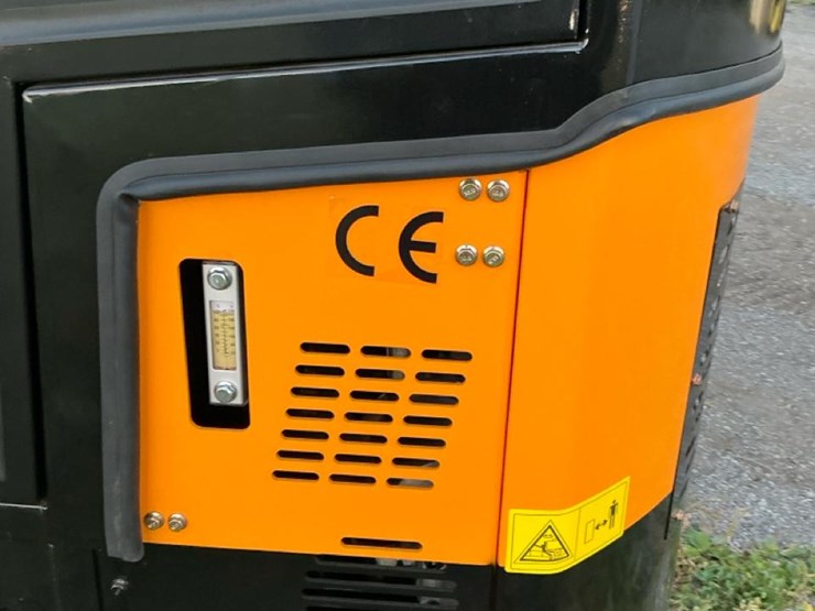 #1208-•-unused-future-ft13c-mini-excavator-image-15