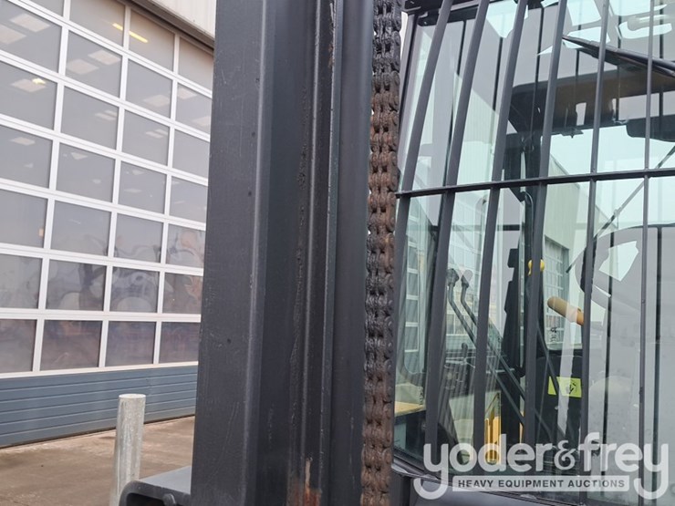 2019-jcb-940-image-17