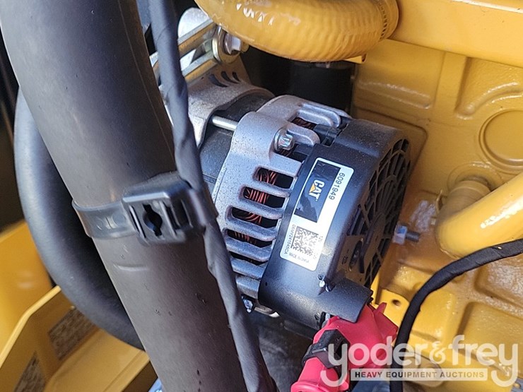 2025-caterpillar-cb4.0-image-11