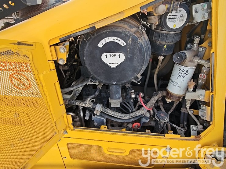 2023-komatsu-d61px-24-image-34