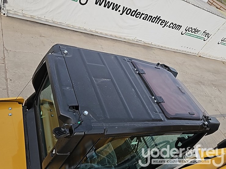 2023-caterpillar-336-image-30