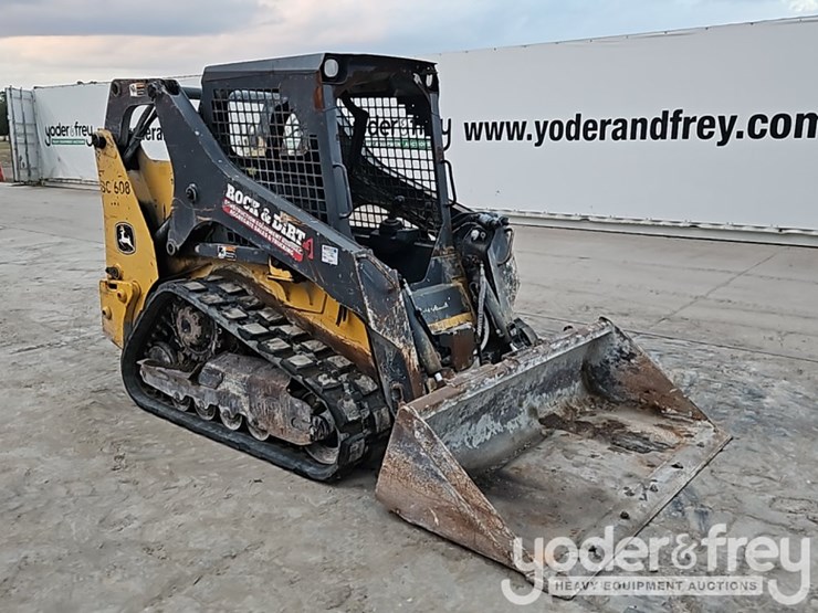 2019-deere-317g-image-7