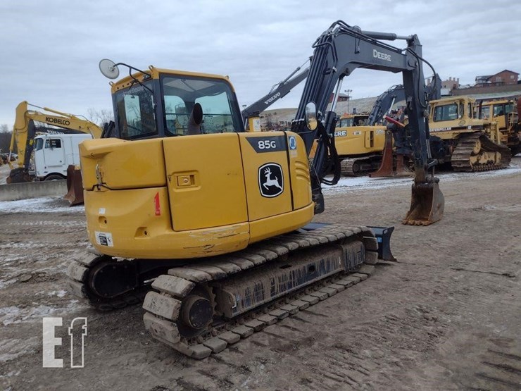 2021-deere-85g-image-56