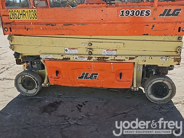 2017-jlg-1930es-image-7