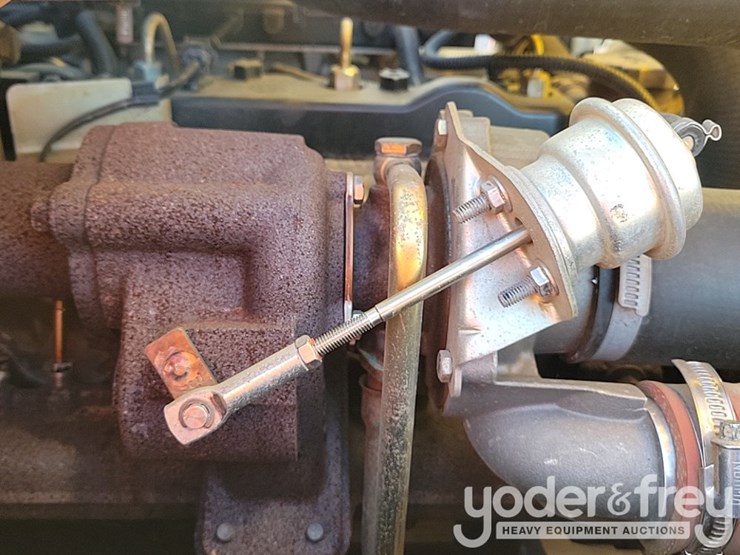 2015-jcb-926-image-18