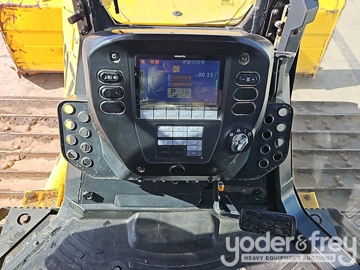 2022-komatsu-d61px-24-image-35