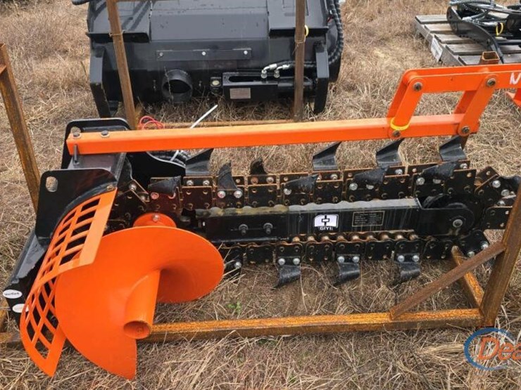 mini-skid-steer-trencher-image-3