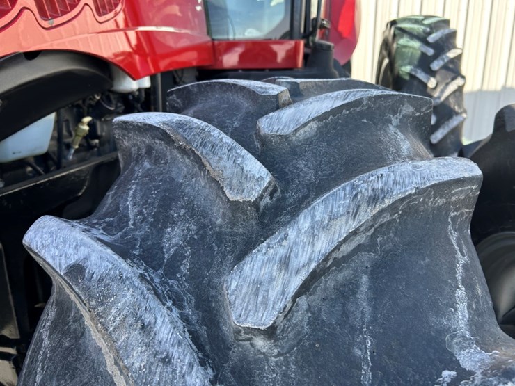 2009-case-ih-magnum-335-image-54