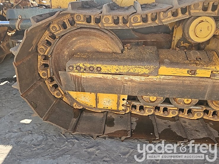 2017-deere-700k-lgp-image-20