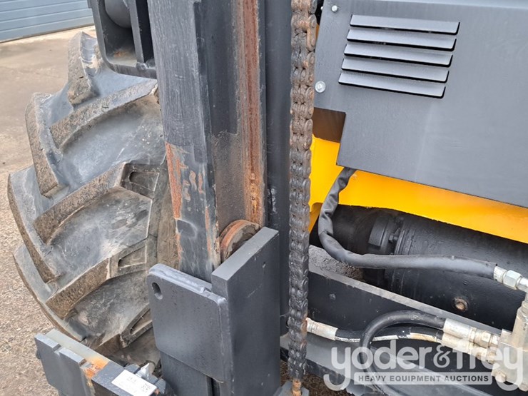 2019-jcb-940-image-16