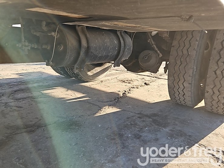 2009-sterling-acterra-image-17