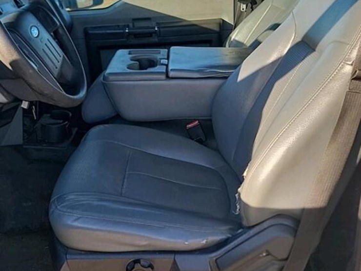 2015-ford-f550-image-10