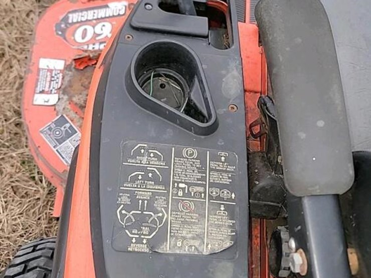 kubota-zd326p-image-8