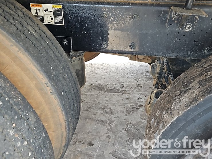 2021-kenworth-t880-image-16