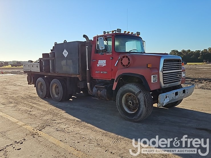 1988-ford-l8000-image-7