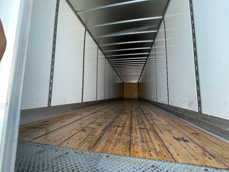 2022-stoughton-trailer-image-20