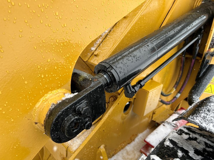 caterpillar-903d-image-21