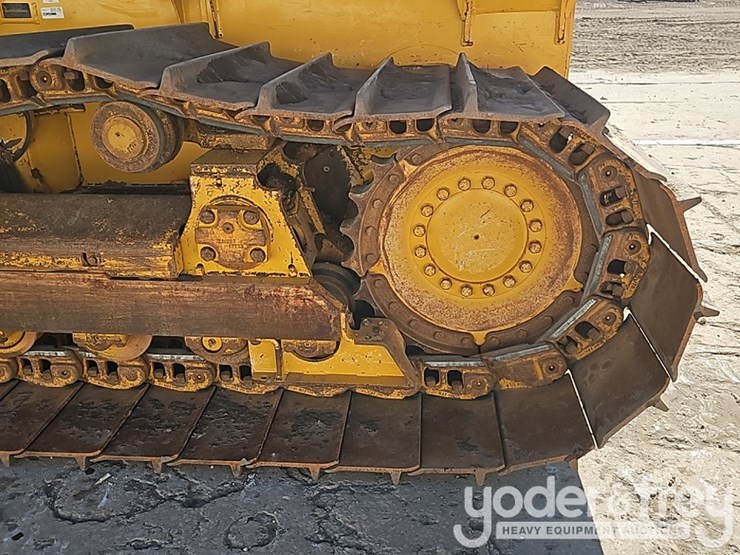 2018-deere-700k-lgp-image-23