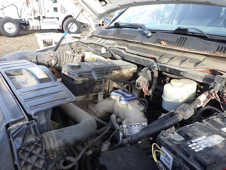 2010-dodge-2500-image-9