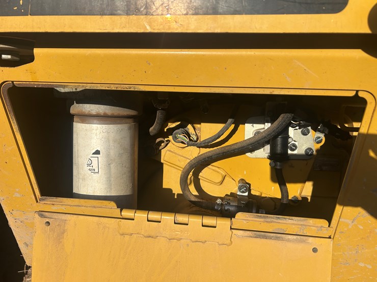 caterpillar-d6n-lgp-image-58