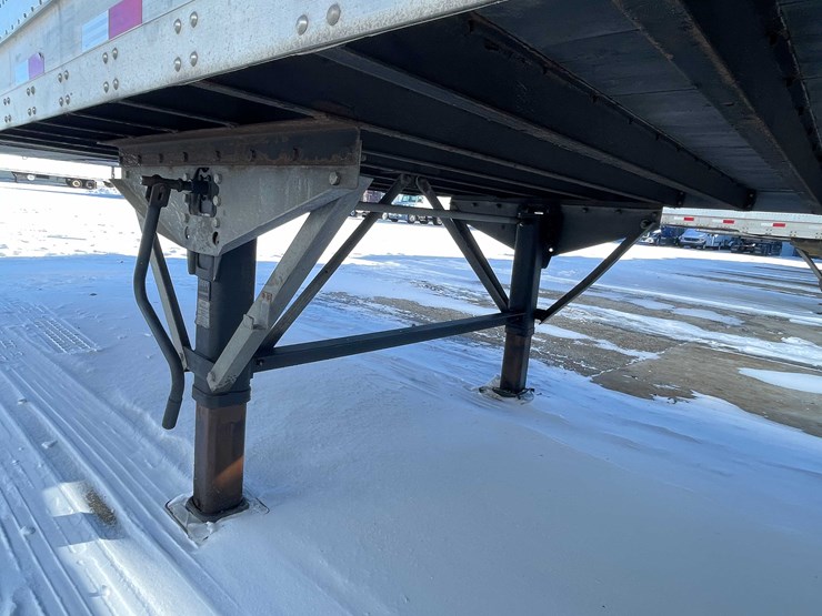 2022-stoughton-trailer-image-7