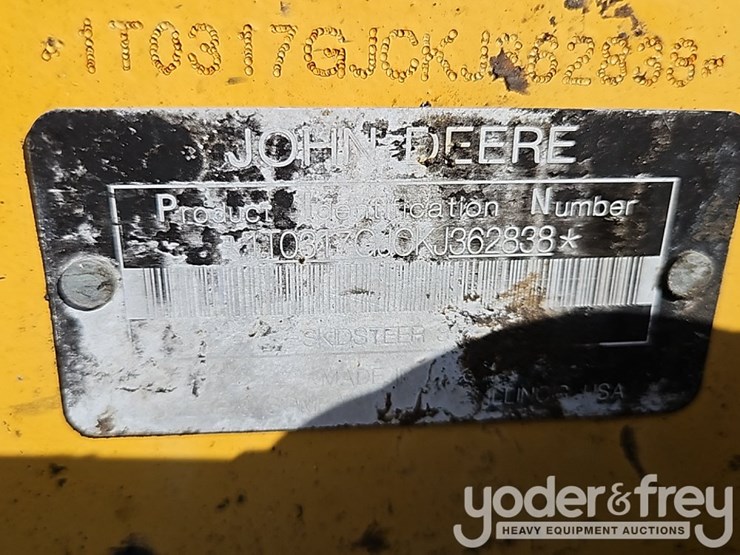 2019-deere-317g-image-27