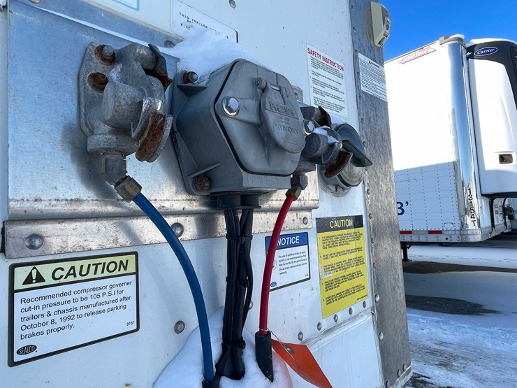 2022-stoughton-trailer-image-11