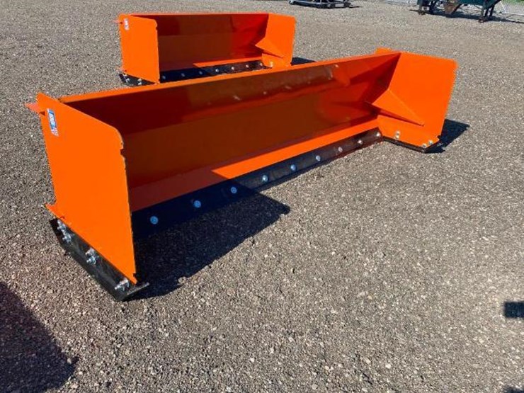 #1382-•-unused-kc-120"in-snow-pusher-with-steel-blades-image-2