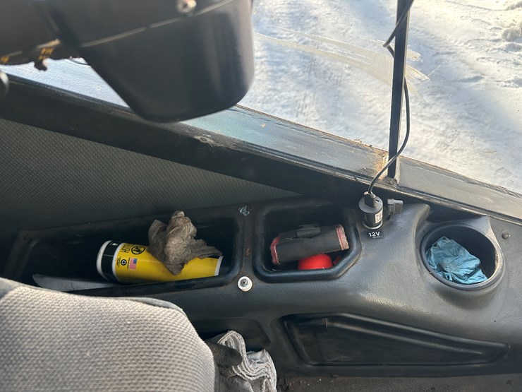 2017-caterpillar-501-hd-image-40