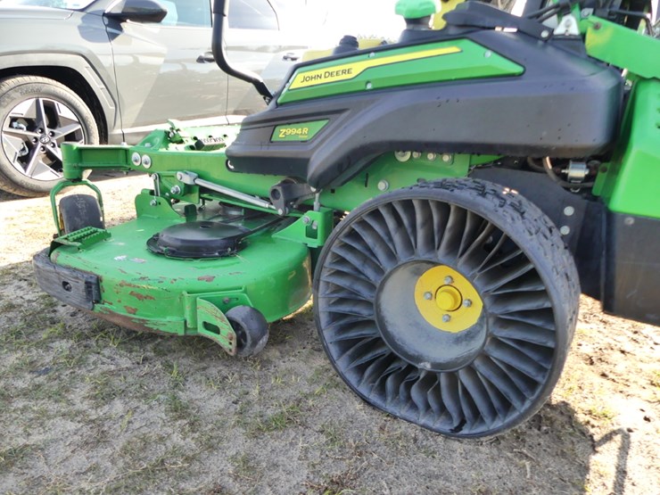 2023-john-deere-z994r-image-6