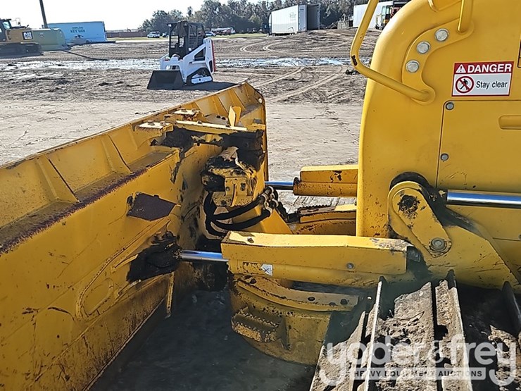 2021-komatsu-d51pxi-24-image-27