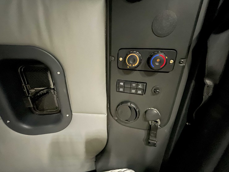 #6226-•-2021-freightliner-cascadia-semi-truck-(title-in-delay)-image-87